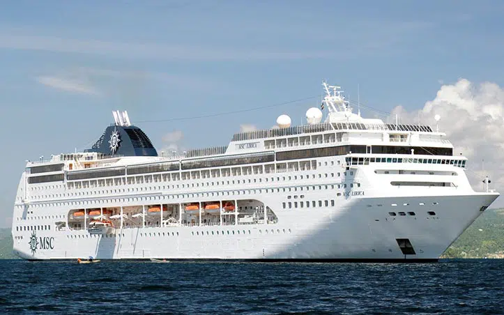 邮轮船只图片 地中海邮轮抒情号(MSC Lirica)